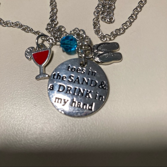 Toes in the Sand Drink Beach Necklace NEW - Picture 2 of 4